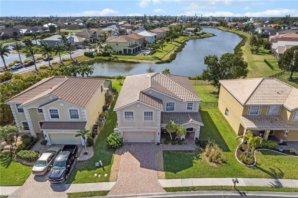 2088 Cape Heather CIR CAPE CORAL, FL 33991