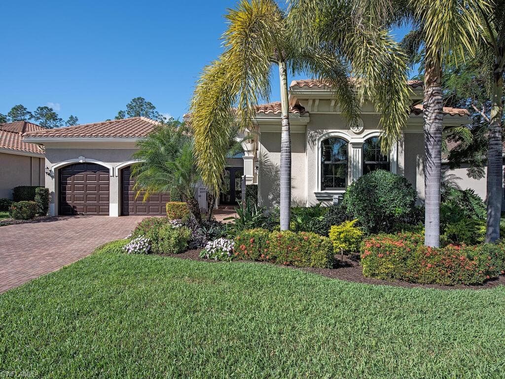 2982 Cinnamon Bay CIR NAPLES, FL 34119
