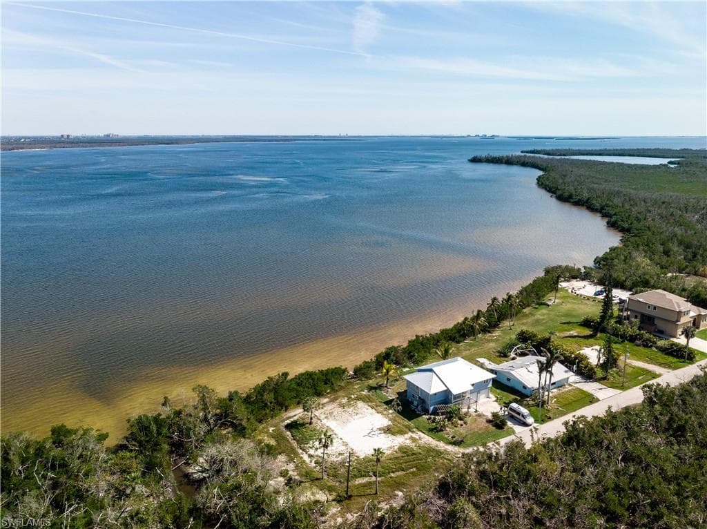5966 Cove ST ST. JAMES CITY, FL 33956
