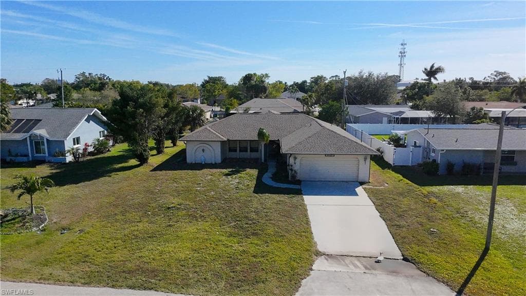 3827 SE 4th AVE CAPE CORAL, FL 33904