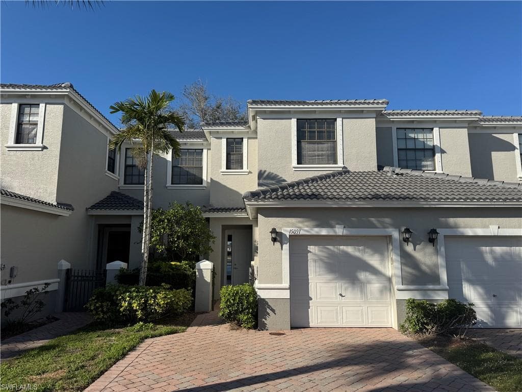 15091 Summit Place CIR 376 NAPLES, FL 34119