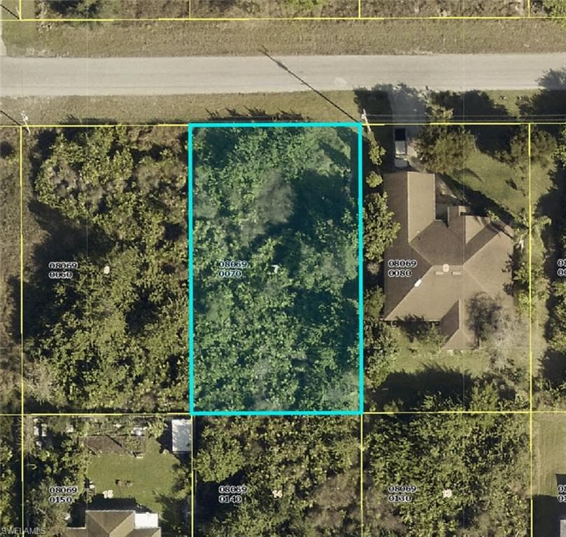 3307 13th ST SW LEHIGH ACRES, FL 33976