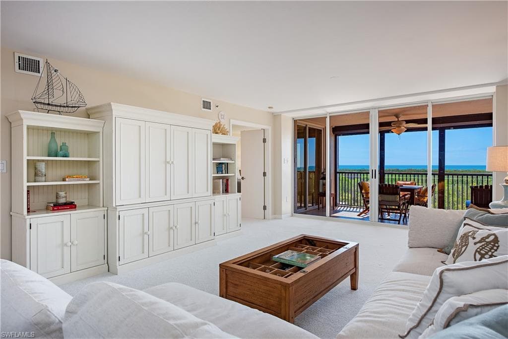 6825 Grenadier BLVD 503 NAPLES, FL 34108