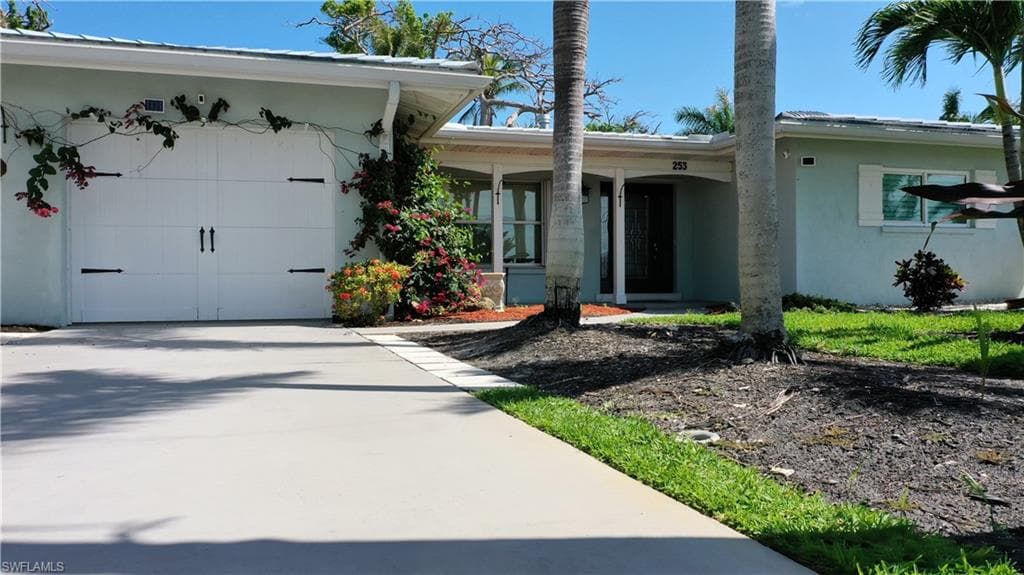 253 Bayshore DR CAPE CORAL, FL 33904