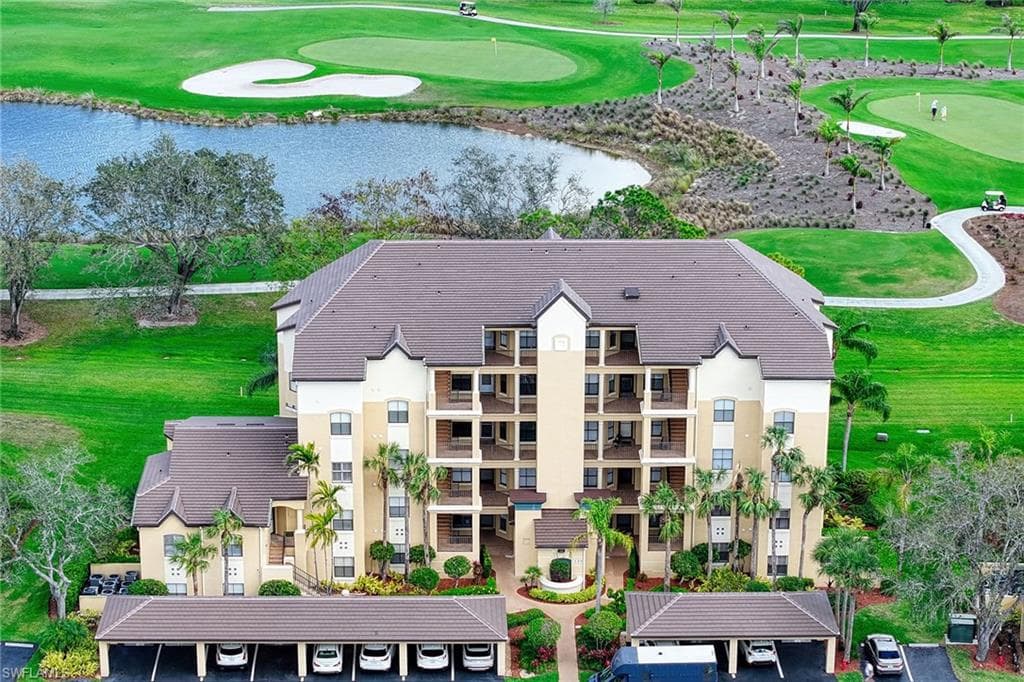 220 Vintage CIR B101 NAPLES, FL 34119