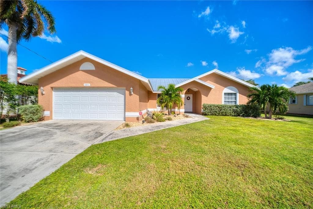 1811 SW 48th LN CAPE CORAL, FL 33914