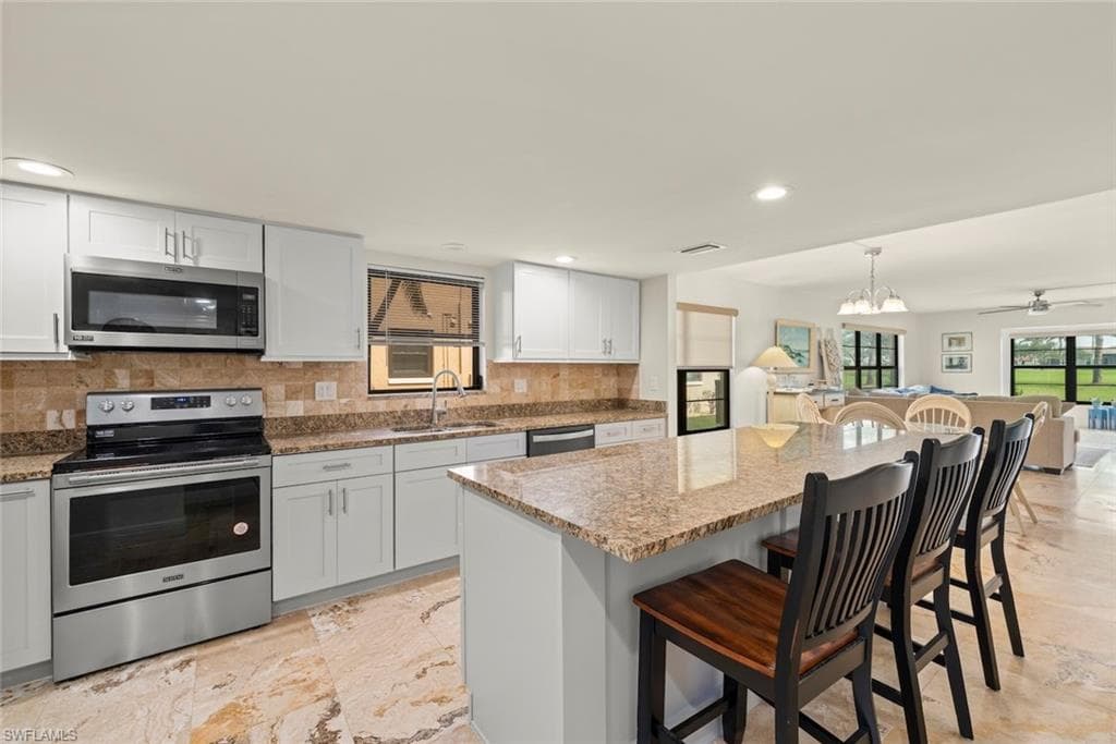 2137 SW Pine LN 1 CAPE CORAL, FL 33991
