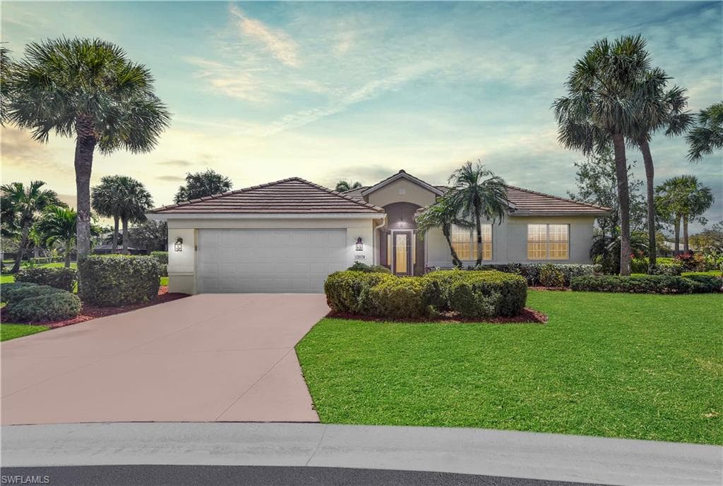 12570 Lake Run DR FORT MYERS, FL 33913