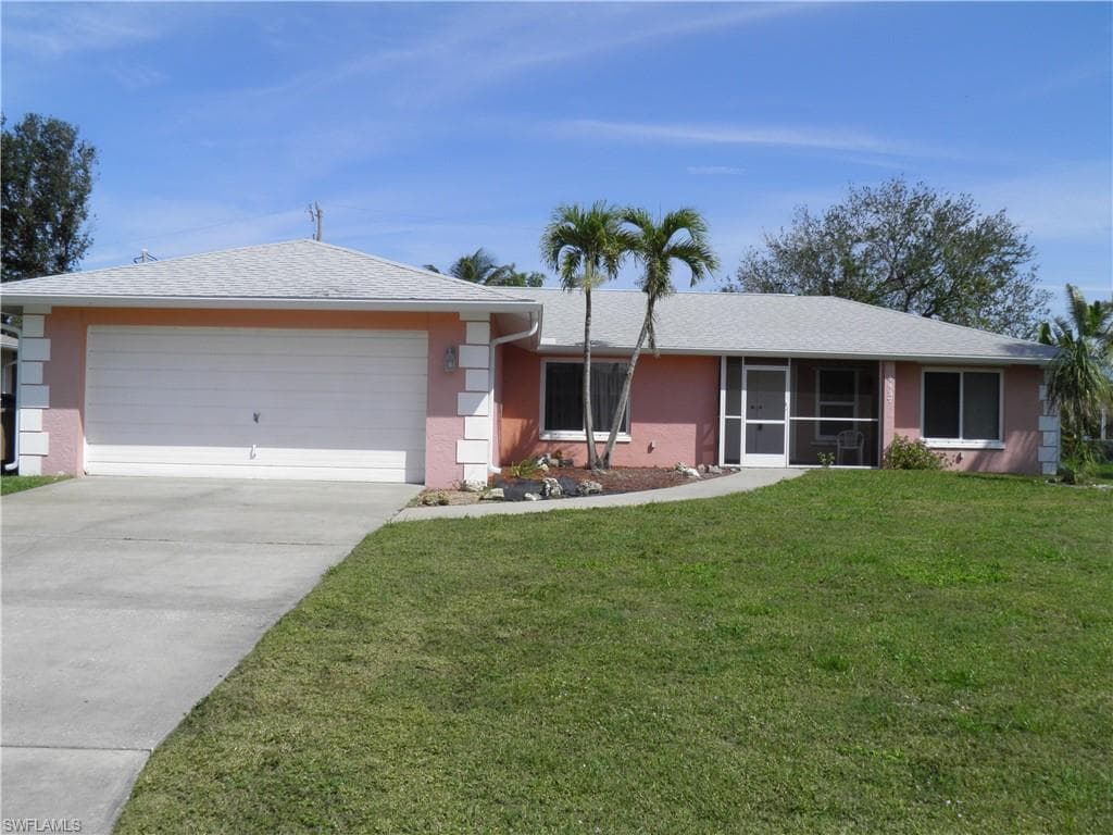 4427 10th PL CAPE CORAL, FL 33904