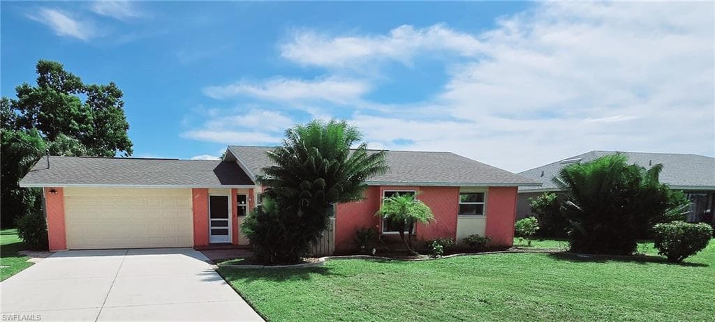 1404 15th ST CAPE CORAL, FL 33990