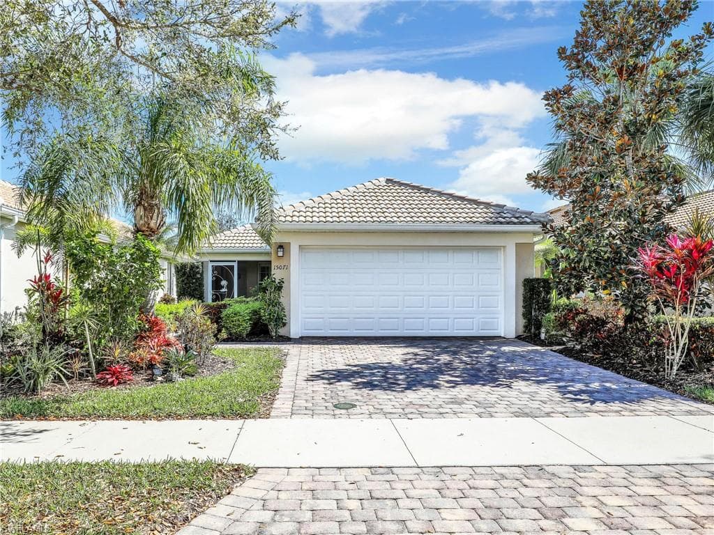 15071 Reef LN BONITA SPRINGS, FL 34135