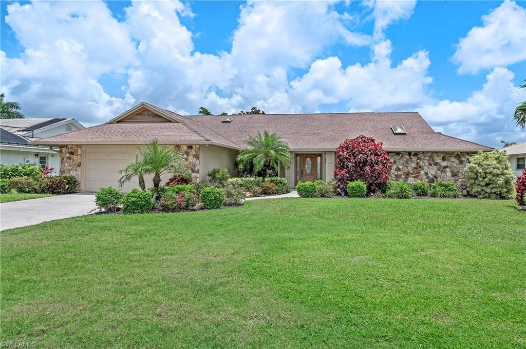 251 Torrey Pines Point NAPLES, FL 34113