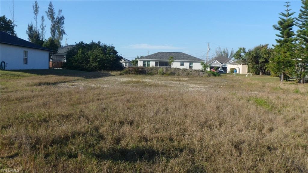2819 NW 10th TER CAPE CORAL, FL 33993