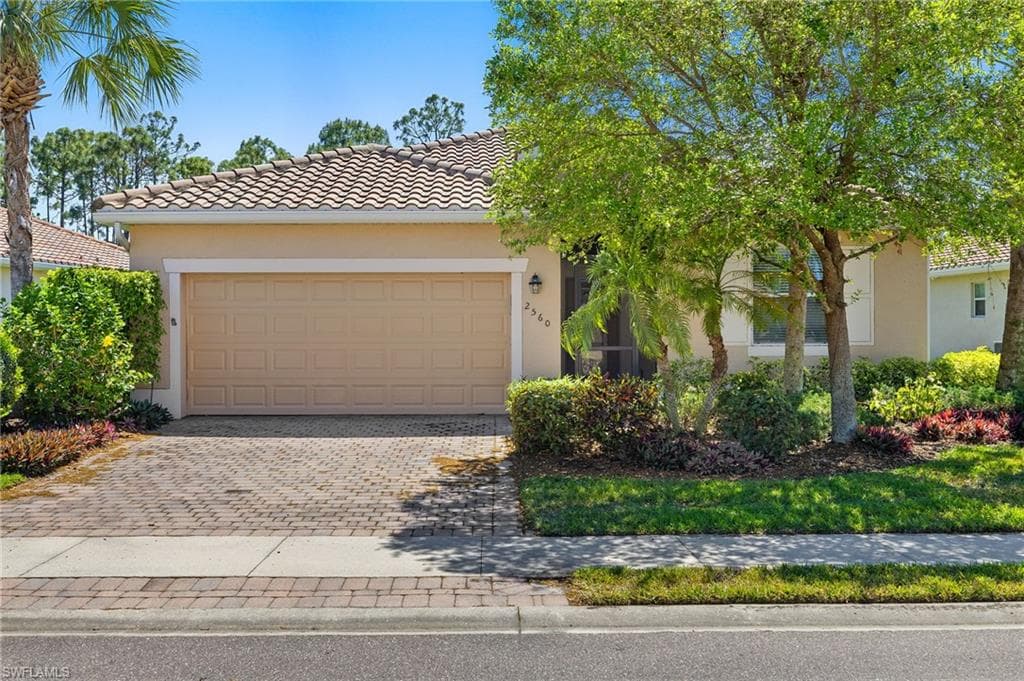 2560 Laurentina LN CAPE CORAL, FL 33909