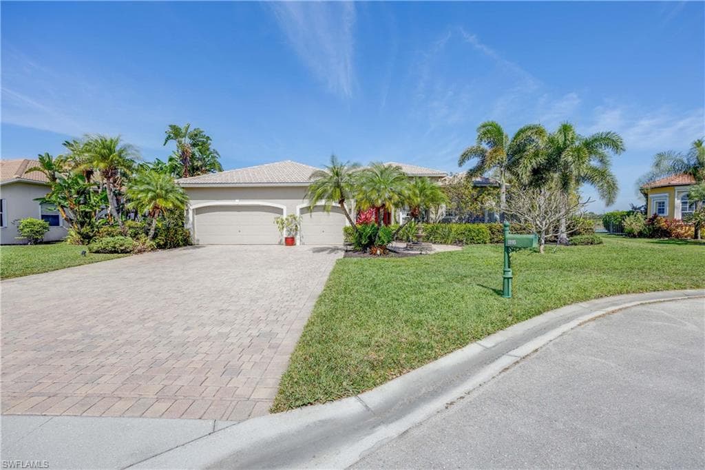 1095 Port Orange WAY NAPLES, FL 34120