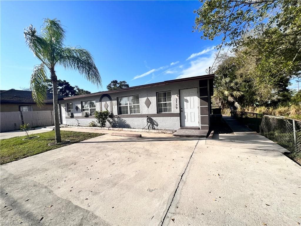3137-3139-3139 Lincoln BLVD FORT MYERS, FL 33916