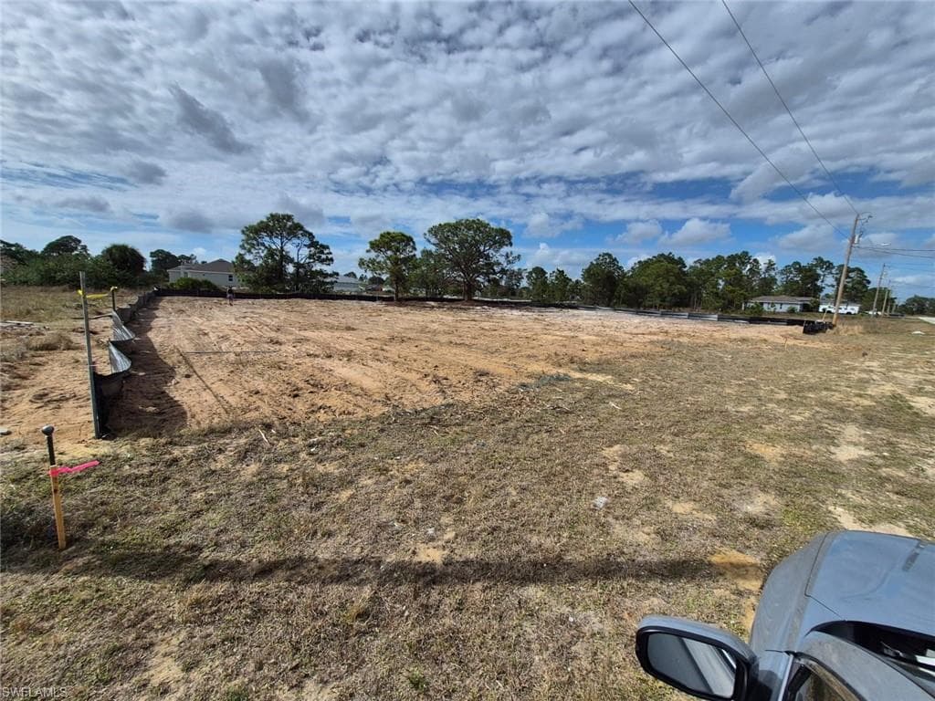 362 Paisley AVE LEHIGH ACRES, FL 33974