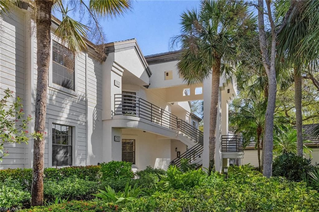 27036 Oakwood Lake DR BONITA SPRINGS, FL 34134