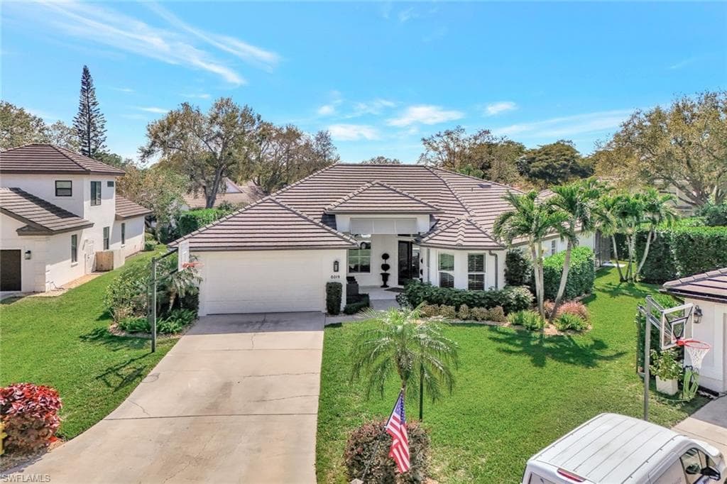 8019 San Simeon WAY NAPLES, FL 34109