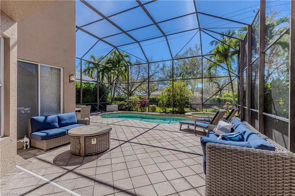 1965 Isla De Palma CIR NAPLES, FL 34119