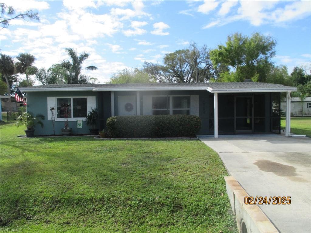 8111 Cleaves RD NORTH FORT MYERS, FL 33903