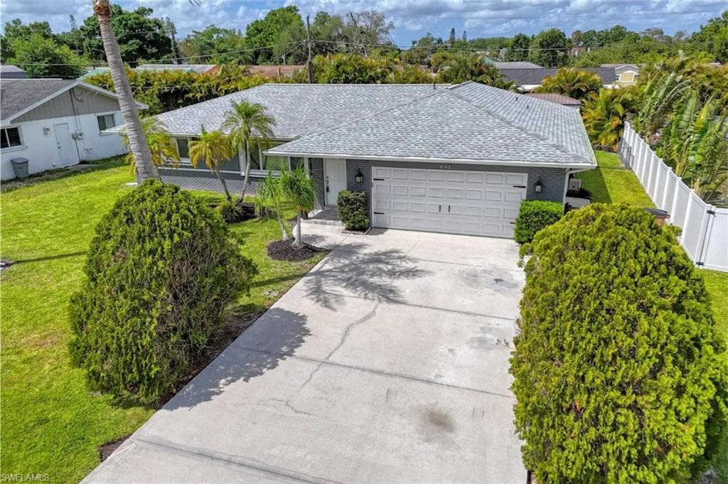 2143 Tropic AVE FORT MYERS, FL 33905