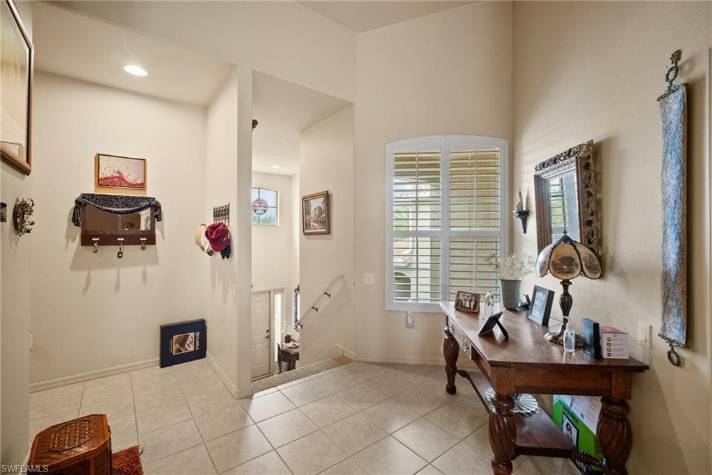 8437 RADCLIFFE TER 202 NAPLES, FL 34120