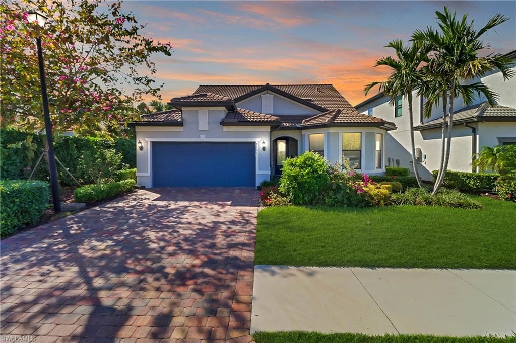 7151 Wilton DR N NAPLES, FL 34109
