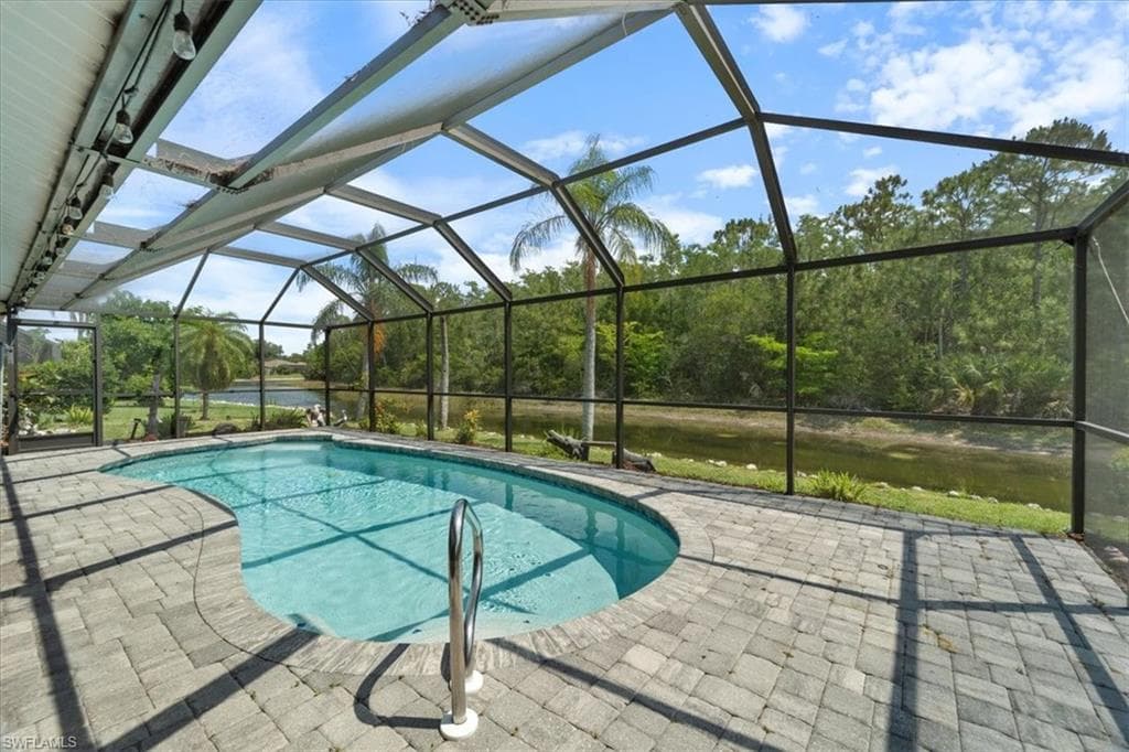 19235 Cypress Vista CIR FORT MYERS, FL 33967