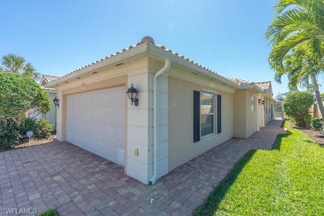 7872 Umberto CT NAPLES, FL 34114