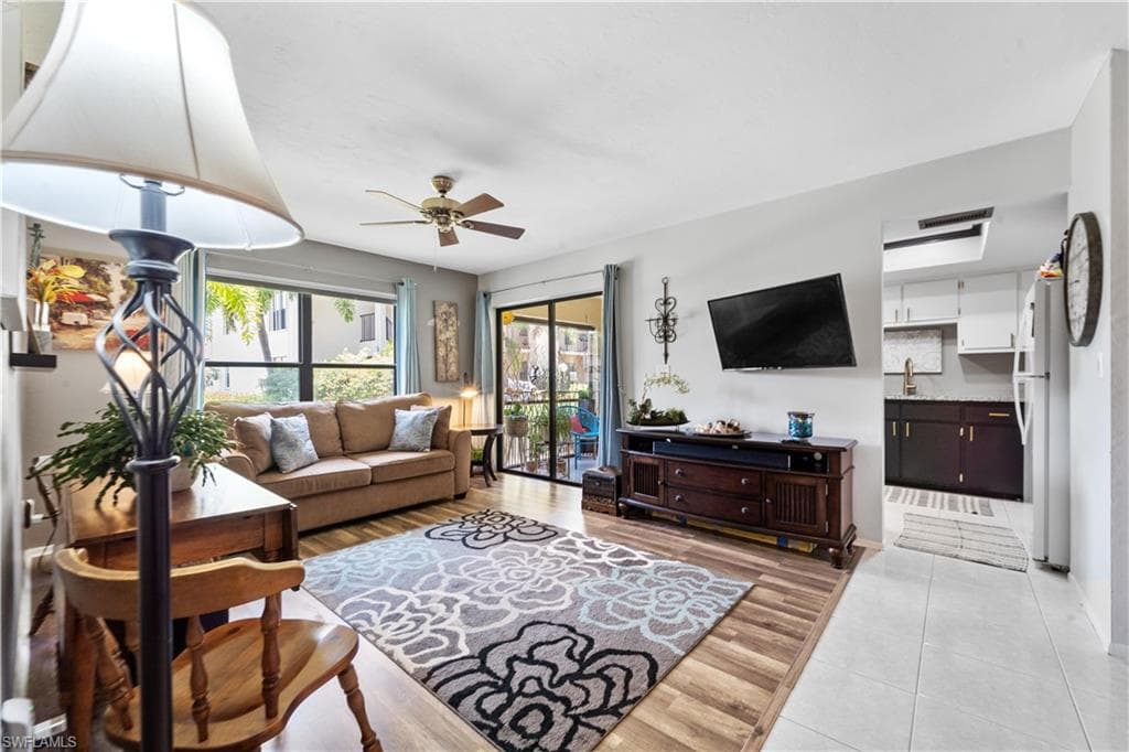 8474 Charter Club CIR 10 FORT MYERS, FL 33919