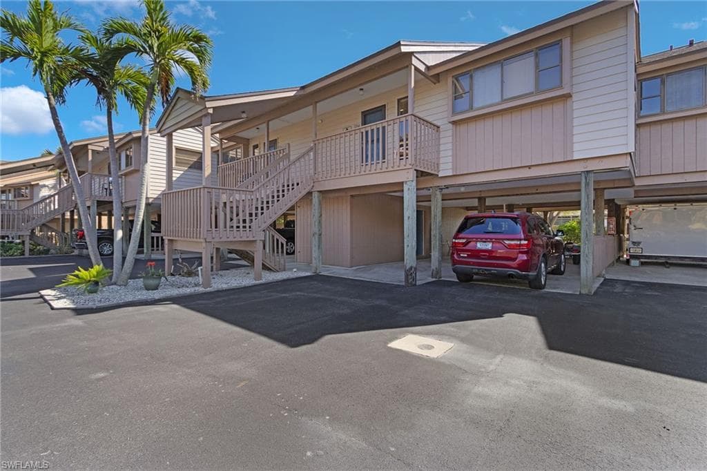 7629 Captains Harbor DR 1203 BOKEELIA, FL 33922