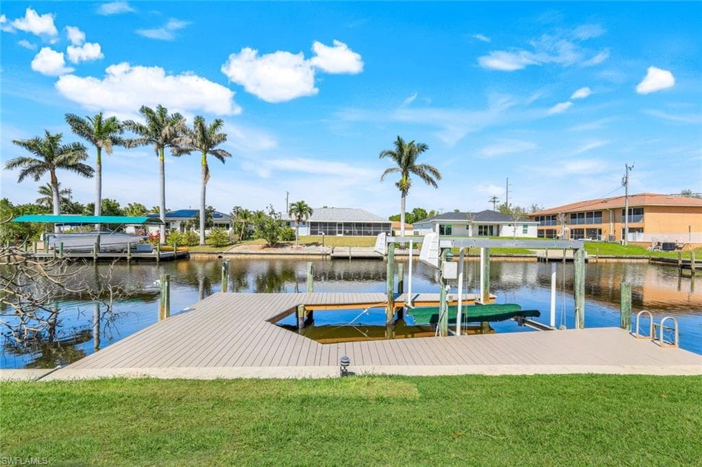 111 SW 35th TER CAPE CORAL, FL 33914