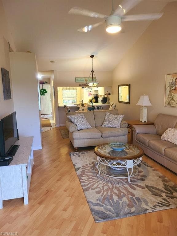 2654 Kings Lake BLVD 6-204 NAPLES, FL 34112