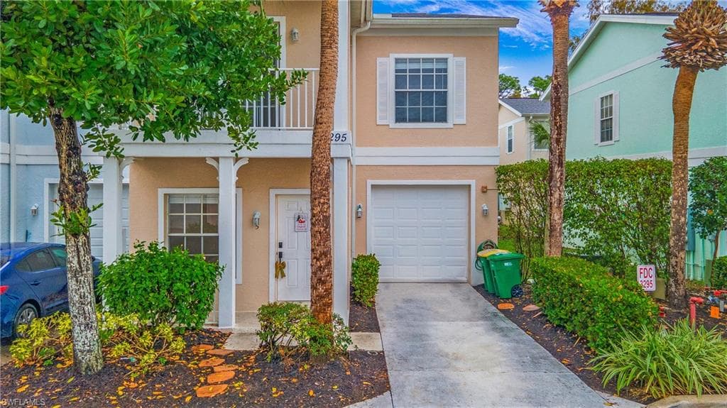 3295 Megan LN 95 NAPLES, FL 34109