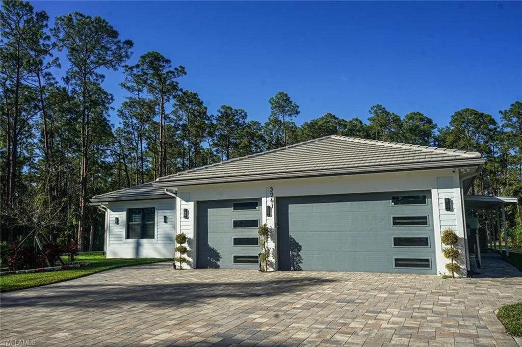 3261 15th AVE SW NAPLES, FL 34117