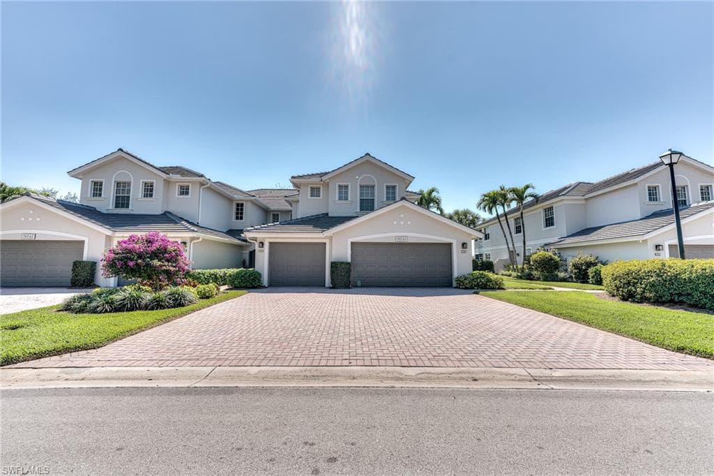 9241 Palmetto Ridge DR 102 ESTERO, FL 34135