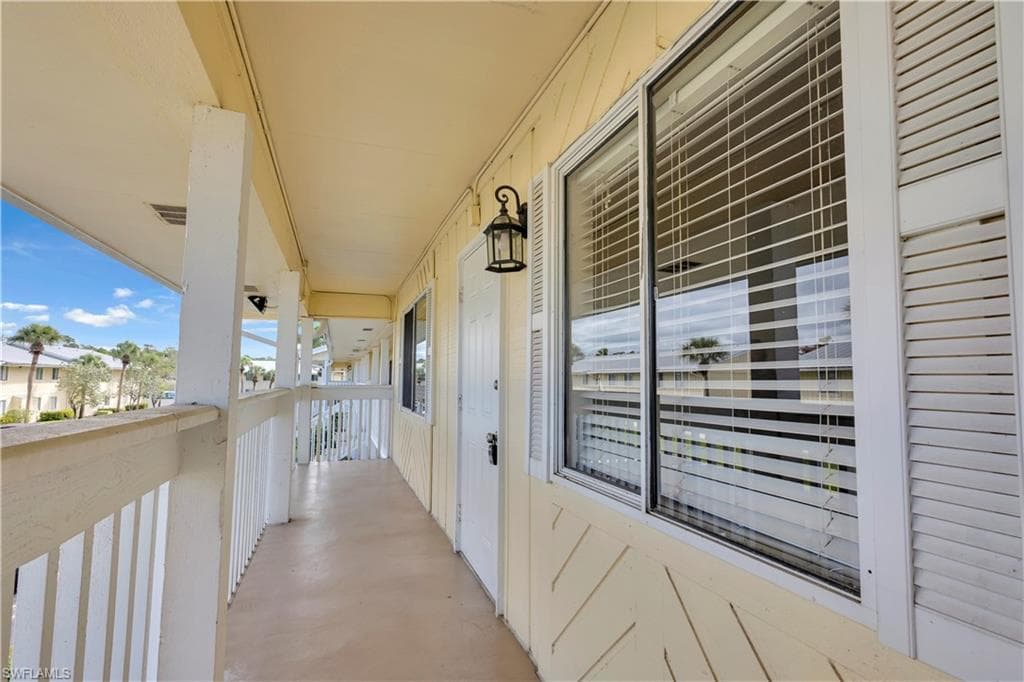 4625 Bayshore DR D15 NAPLES, FL 34112