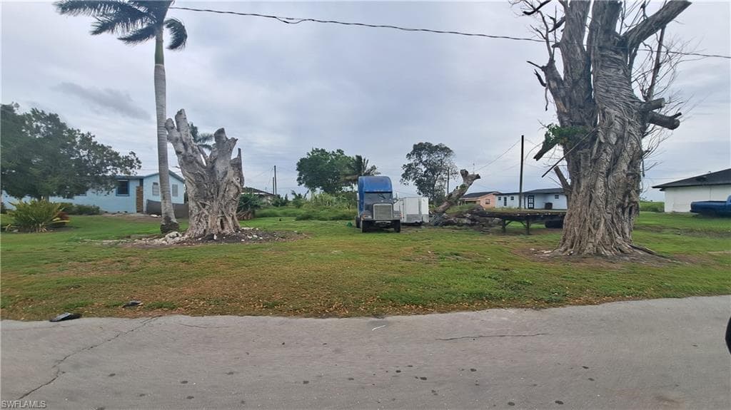 415 E 4th AVE SOUTH BAY, FL 33493