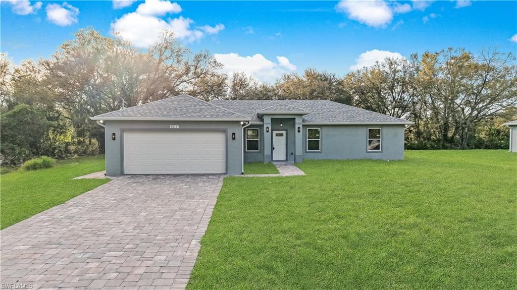 1517 McKinley AVE LEHIGH ACRES, FL 33972