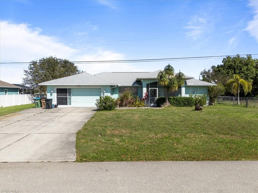 105 SW 12th TER CAPE CORAL, FL 33991