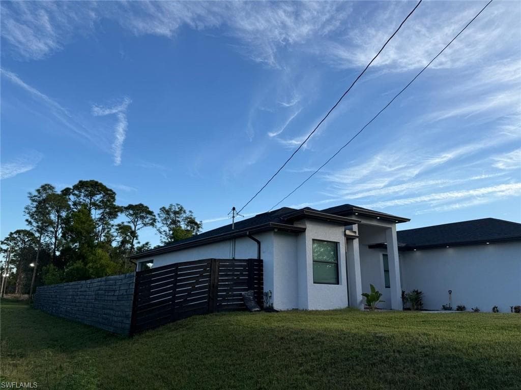 3504 25th ST SW LEHIGH ACRES, FL 33976