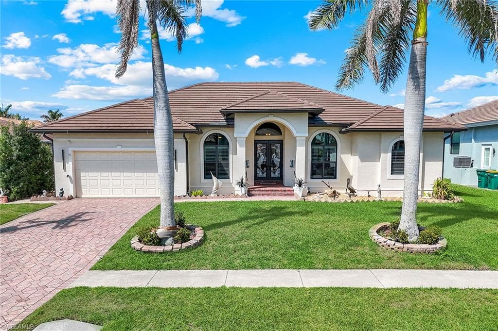 920 Ruby CT MARCO ISLAND, FL 34145