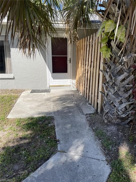 1165 Palm AVE 1B NORTH FORT MYERS, FL 33903