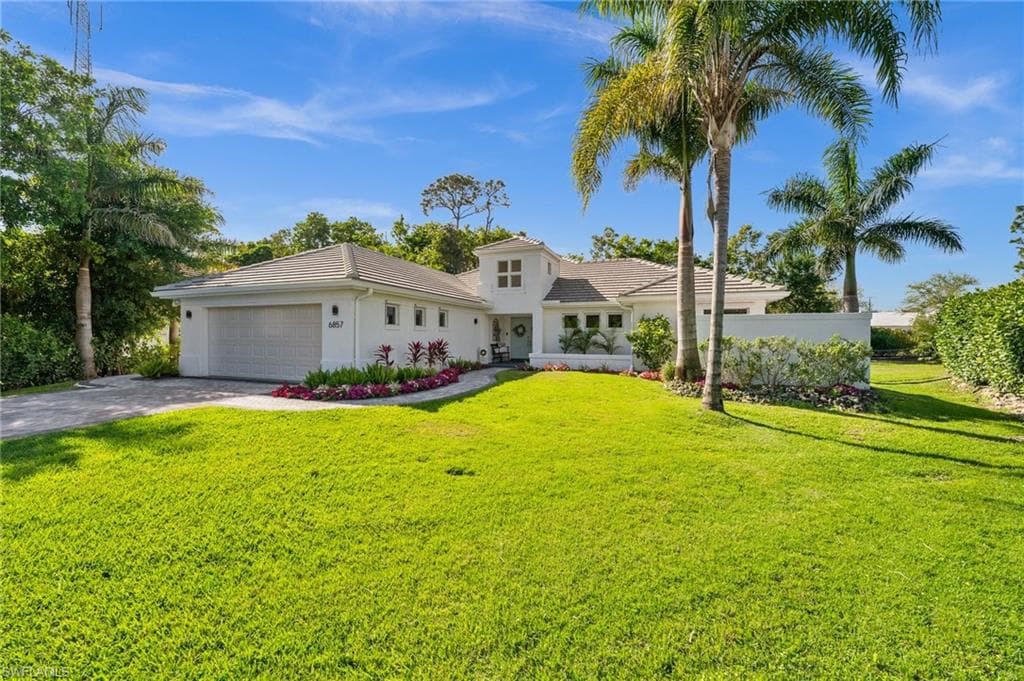 6857 Mill Run CIR NAPLES, FL 34109