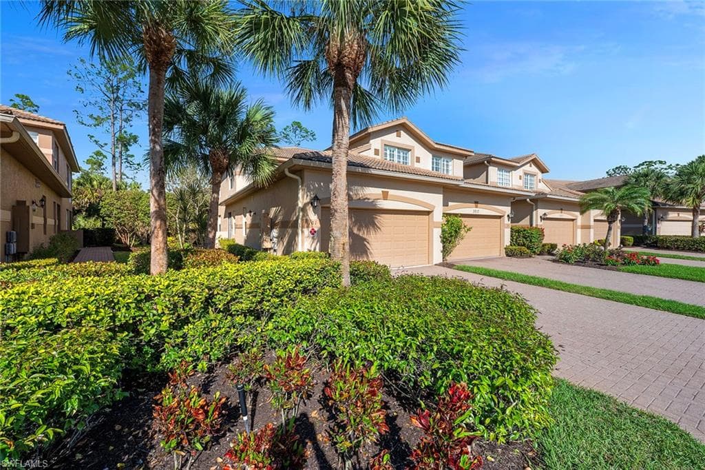 3917 Forest Glen BLVD 101 NAPLES, FL 34114