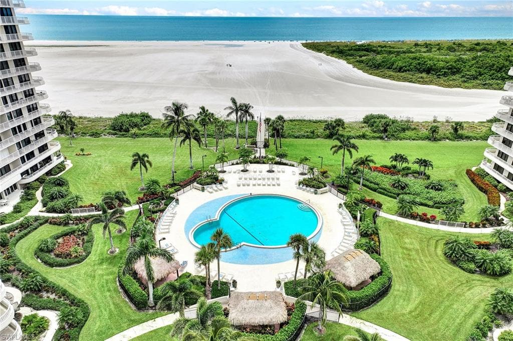 320 Seaview CT 805 MARCO ISLAND, FL 34145