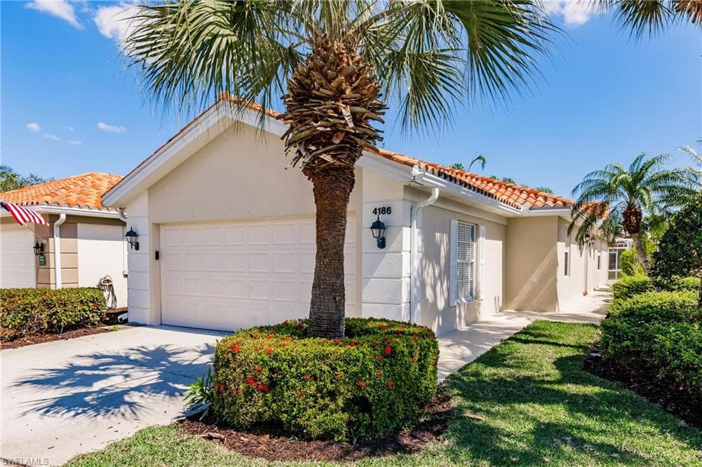 4186 Los Altos CT NAPLES, FL 34109