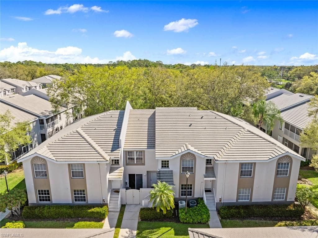 3740 Fieldstone BLVD 1001 NAPLES, FL 34109
