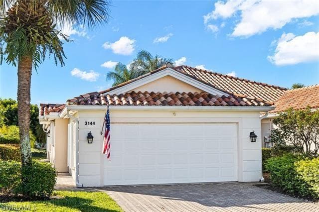 3144 Andorra CT NAPLES, FL 34109